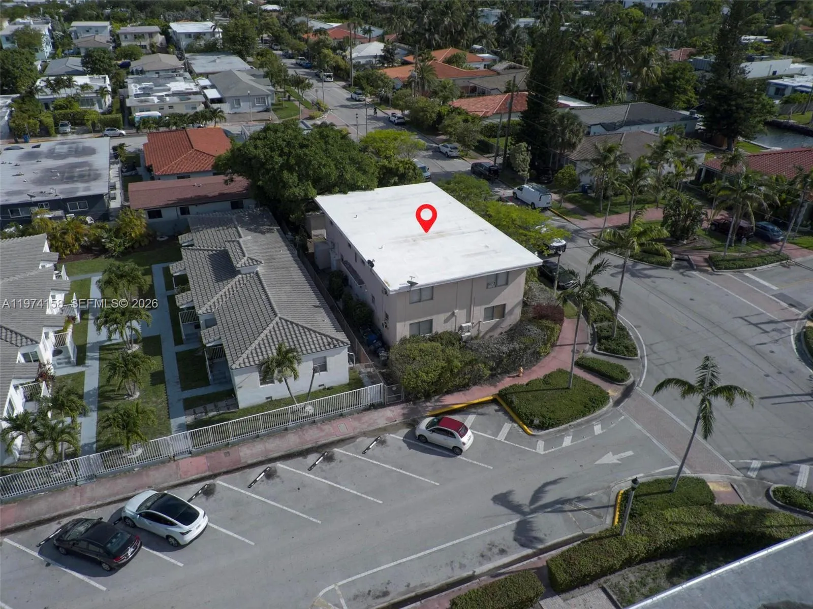 8031 Hawthorne Ave, Miami Beach FL 33141