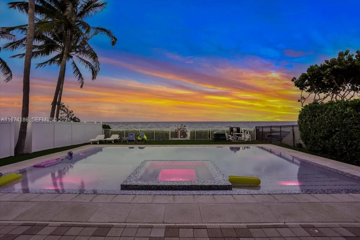 5 bedroom 7 bath for sale at 3036 N Atlantic Blvd, Fort Lauderdale FL 33308