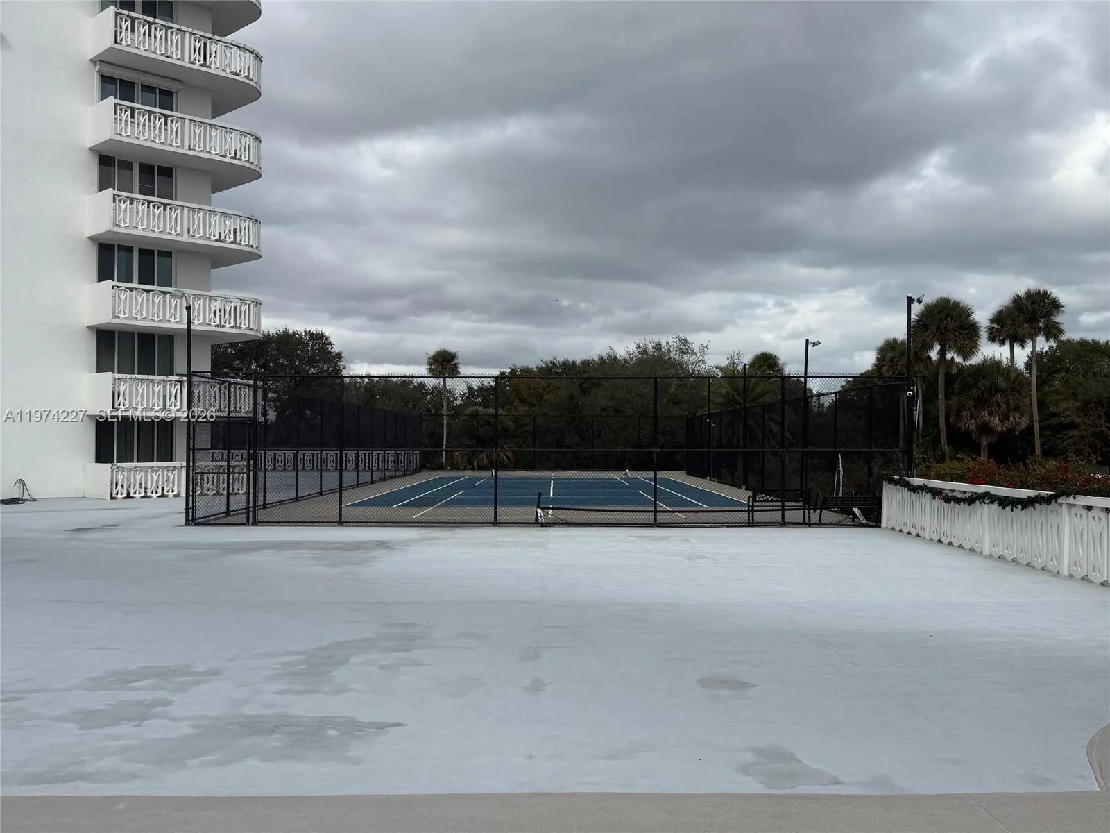 925 N Halifax # 102, Daytona FL 32118