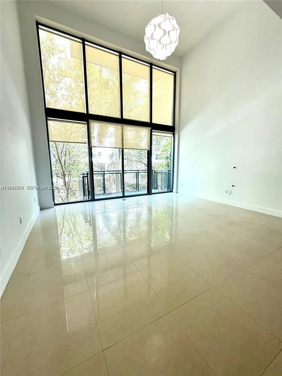 6000 Collins Ave # 313, Miami Beach FL 33140