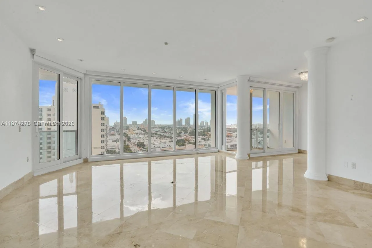 100 Lincoln Rd, Miami Beach FL 33139