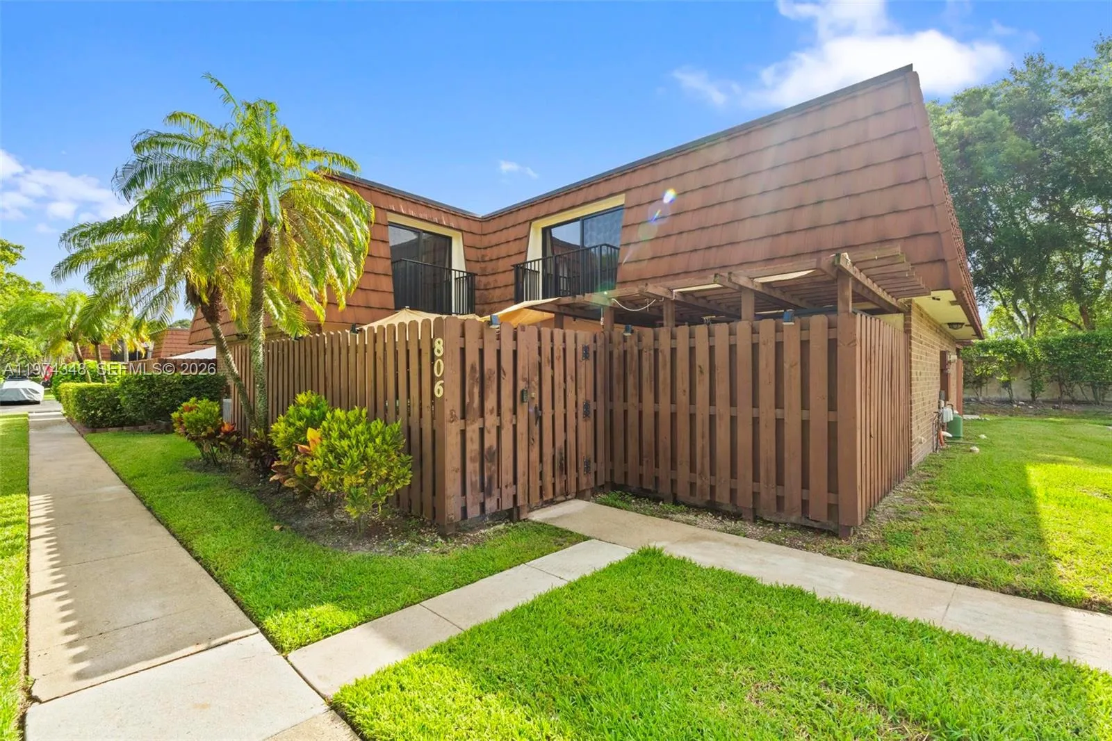 3 bedroom 2 bath for sale at 806 SW 119th Way, Davie FL 33325