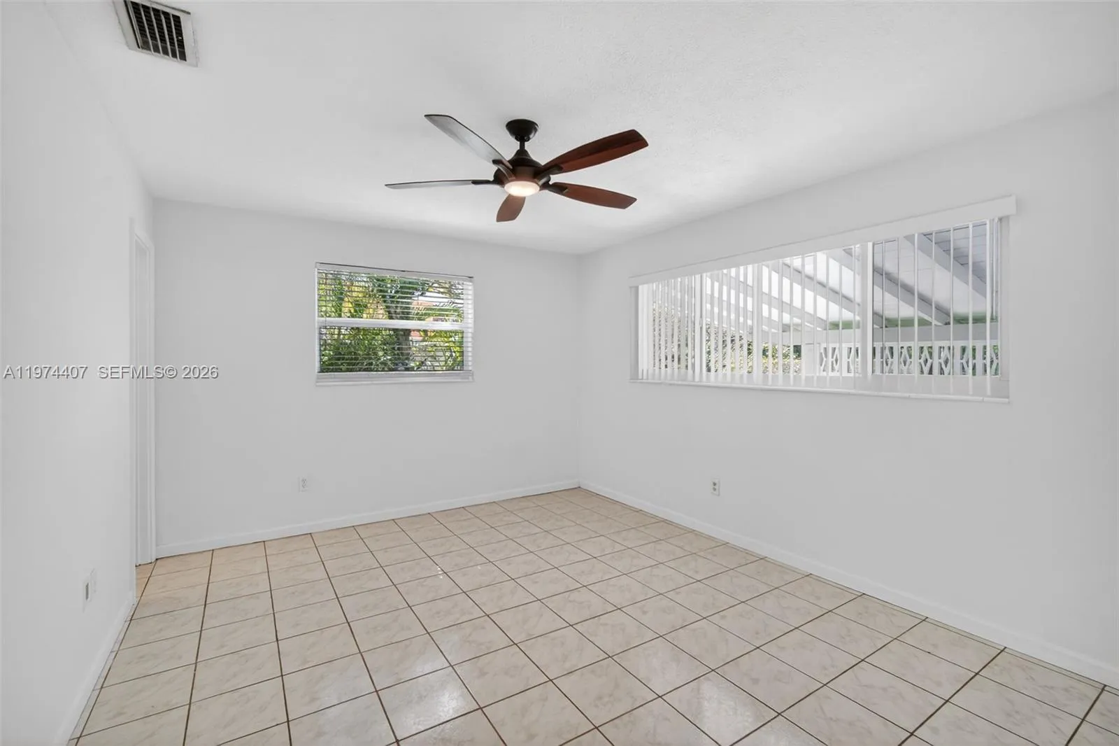 5650-5652 NE 17 TERRACE, NE 17th Ter, Fort Lauderdale FL 33334