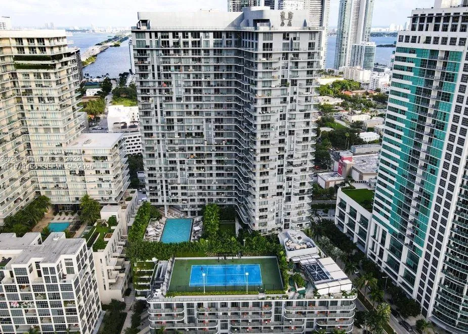 1 bedroom 1 bath for sale at 121 NE 34th St # 1603, Miami FL 33137