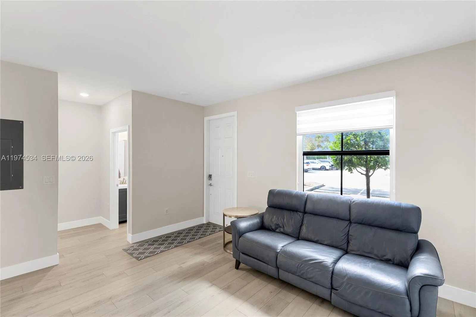10653 W 32nd Ln, Hialeah FL 33018