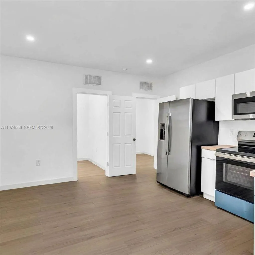 709 SW 4th Ct # 7, Fort Lauderdale FL 33315