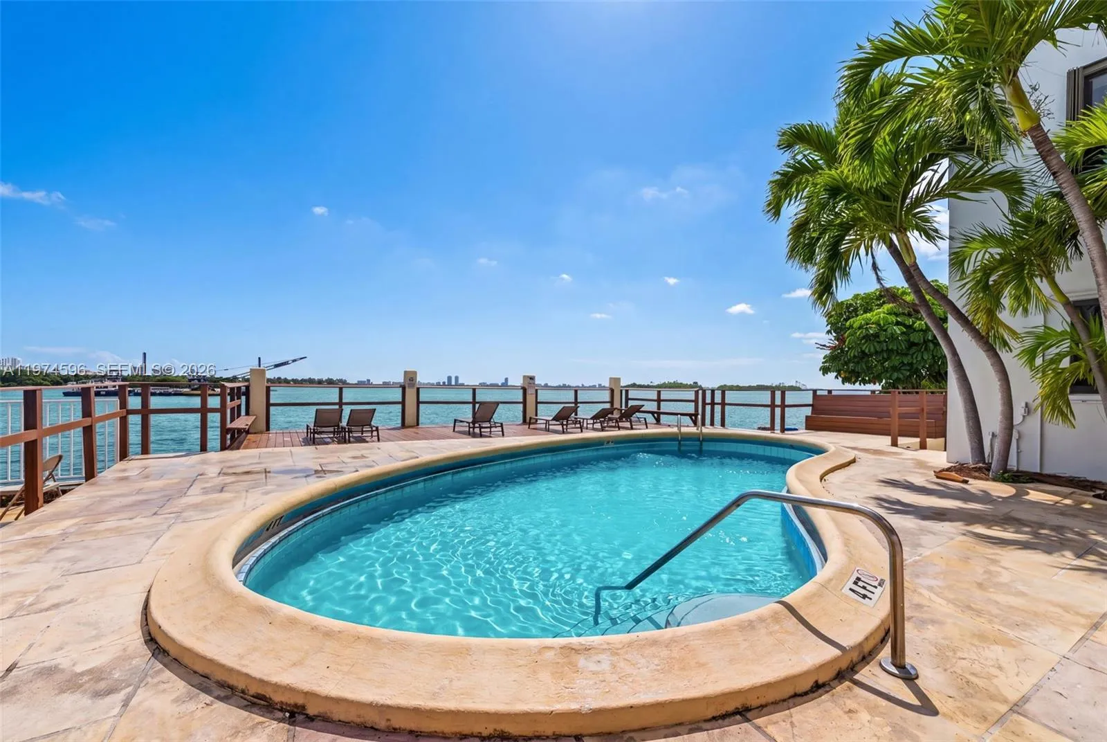 7845 NE Bayshore Ct # 16, Miami FL 33138