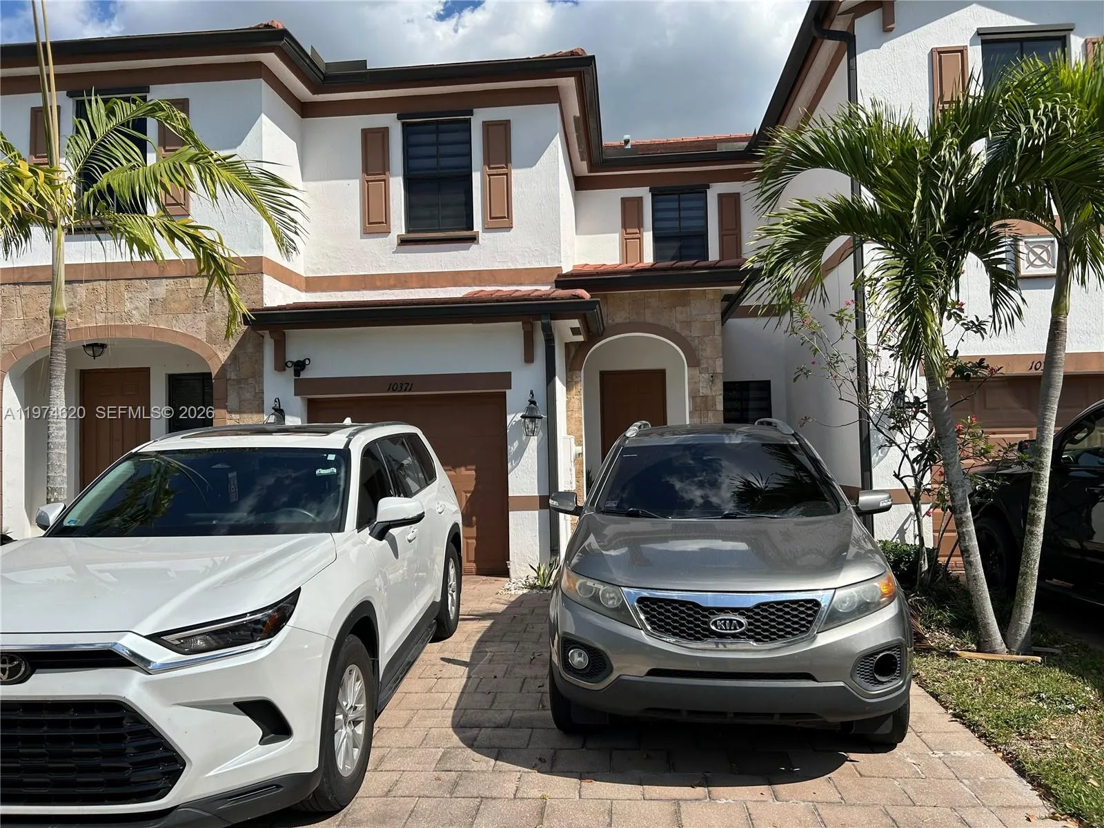 10371 W 33rd Ct, Hialeah FL 33018