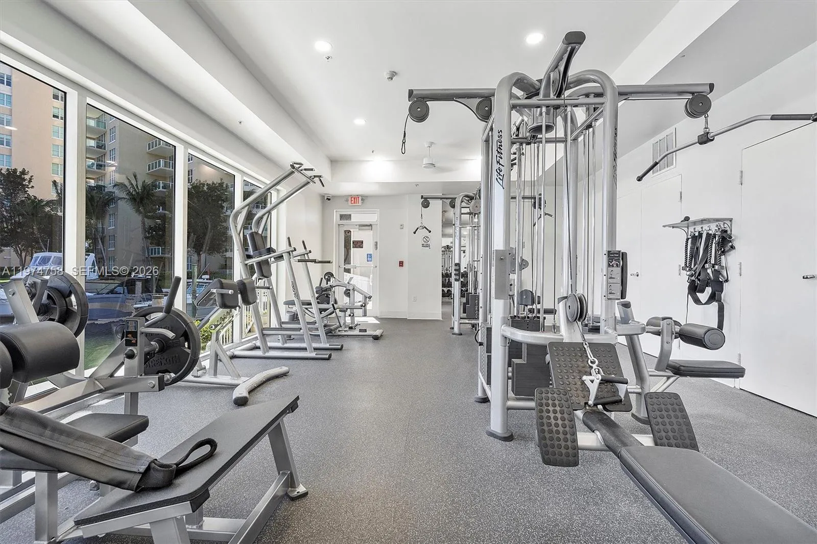 3340 NE 190th St # 1808, Aventura FL 33180