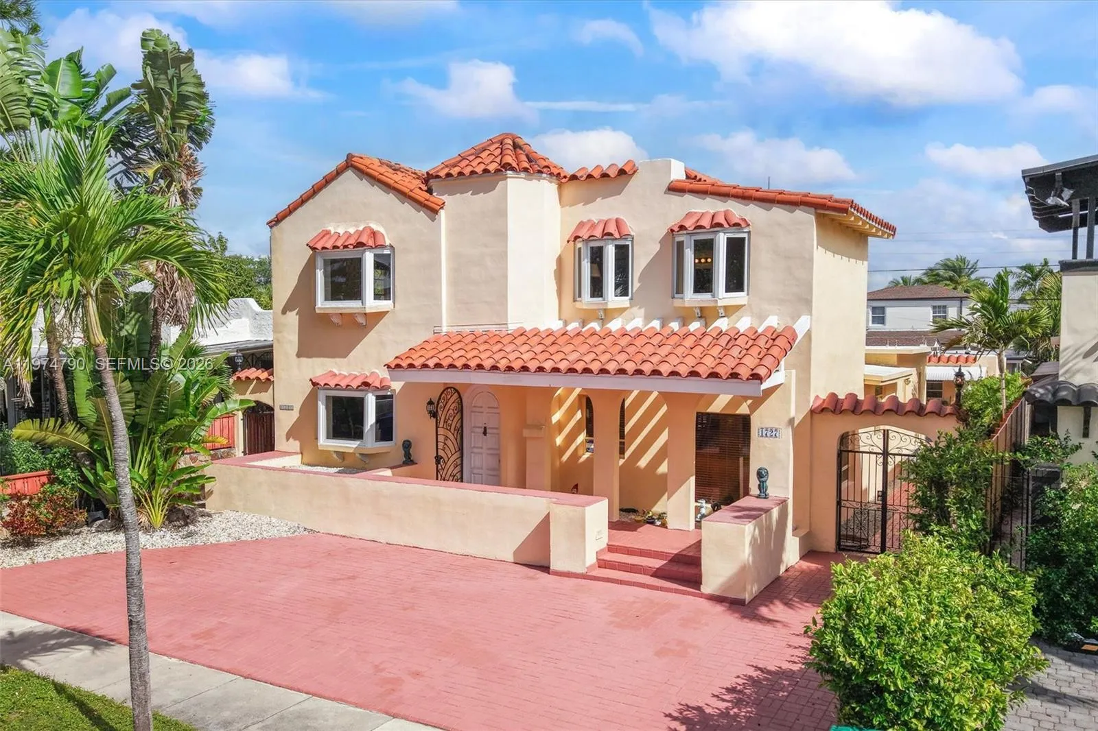 4 bedroom 4 bath for sale at 1727 SW 11th Ter, Miami FL 33135