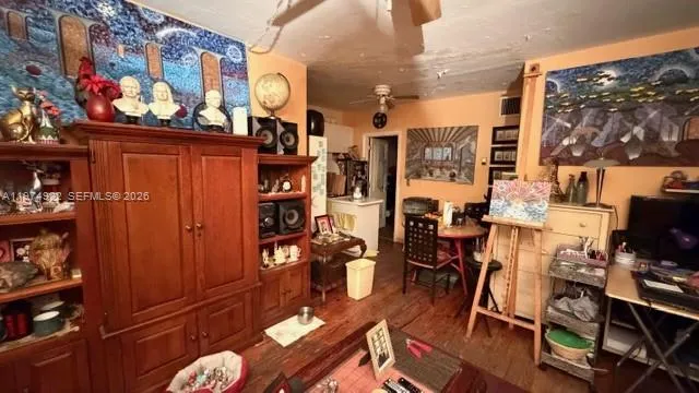 1275 Marseille Dr # 40, Miami Beach FL 33141