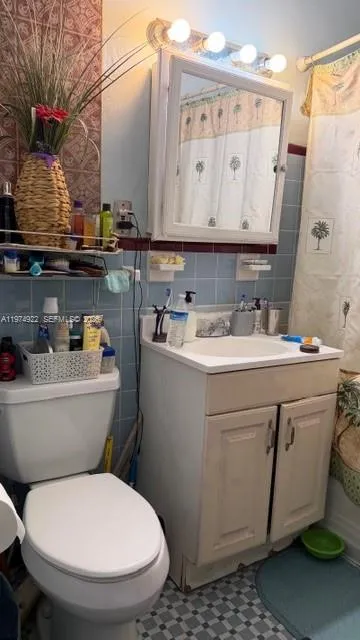 1275 Marseille Dr # 40, Miami Beach FL 33141