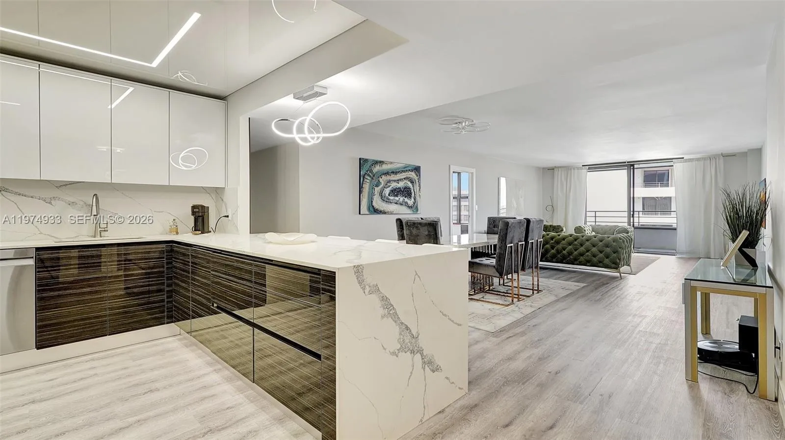2500 Parkview Dr # 1914, Hallandale Beach FL 33009