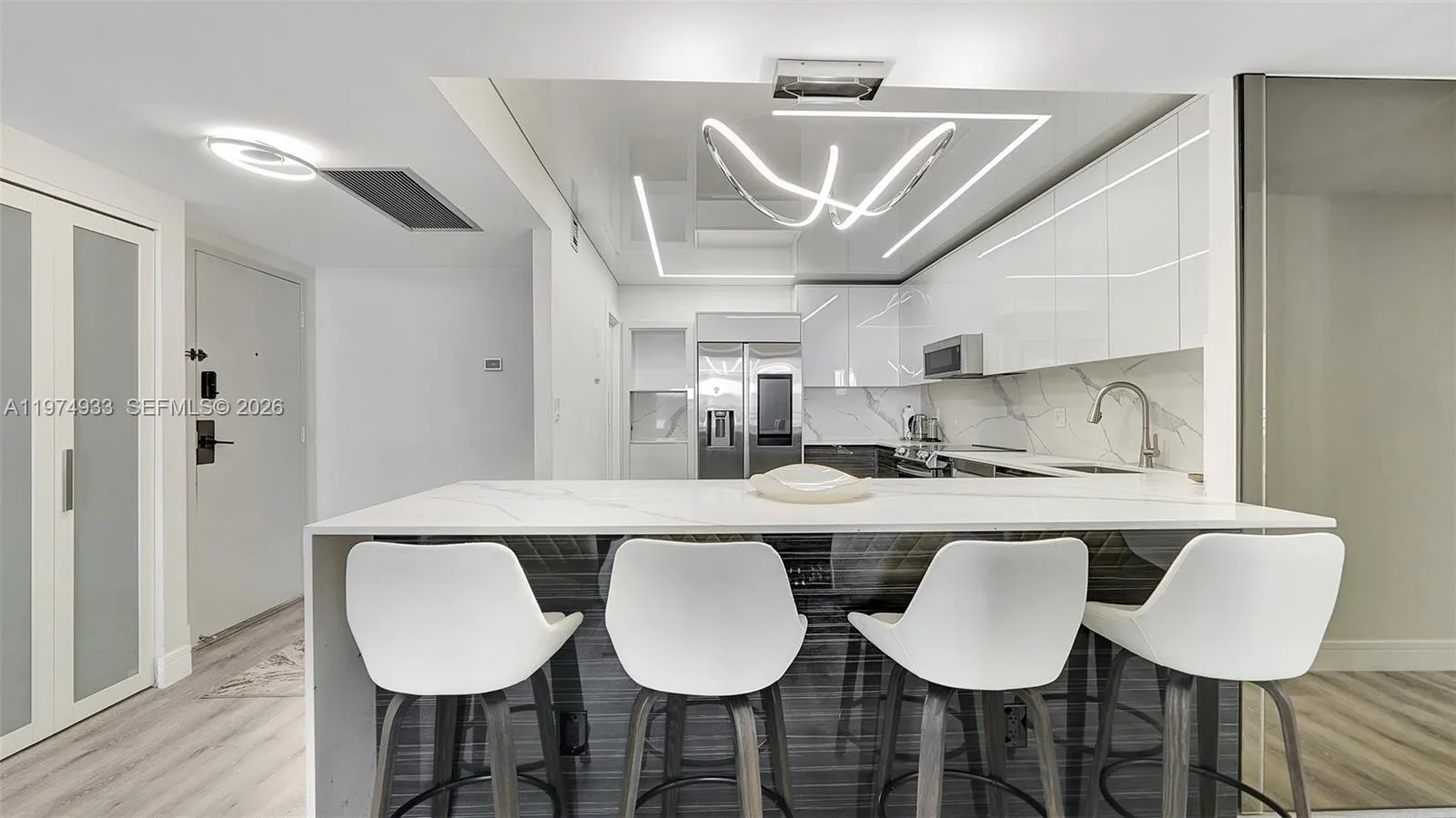 2500 Parkview Dr # 1914, Hallandale Beach FL 33009