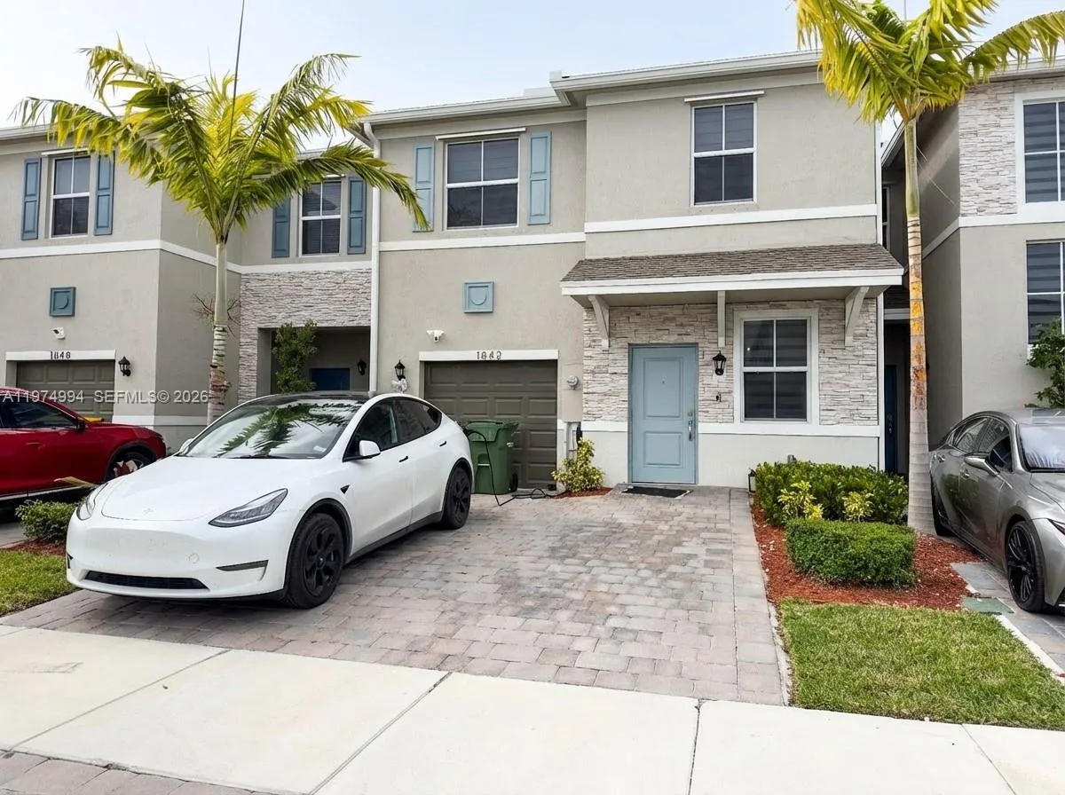 1842 SE 7th Ter, Homestead FL 33034