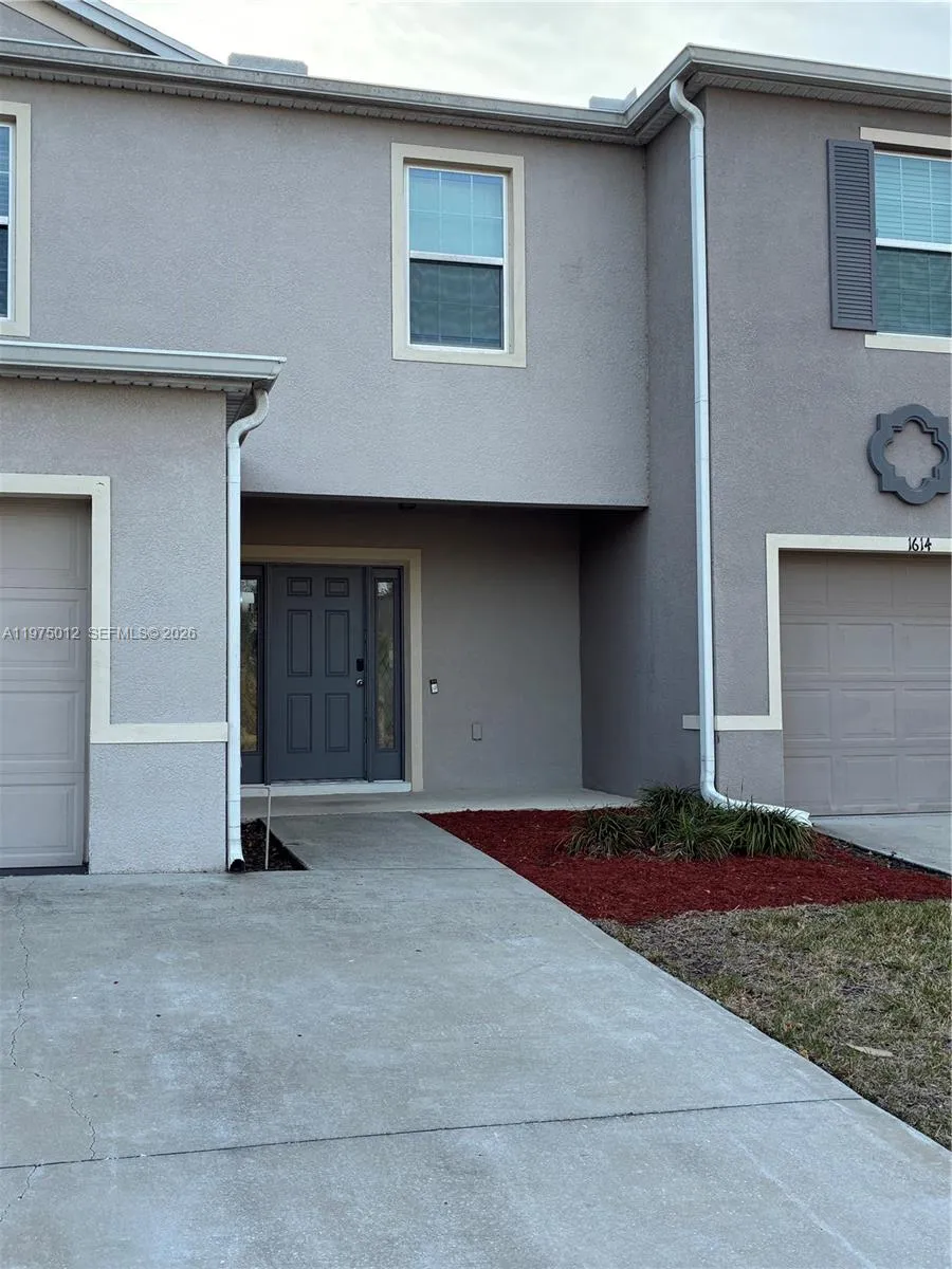 1612 Primo Ct, Daytona FL 32117