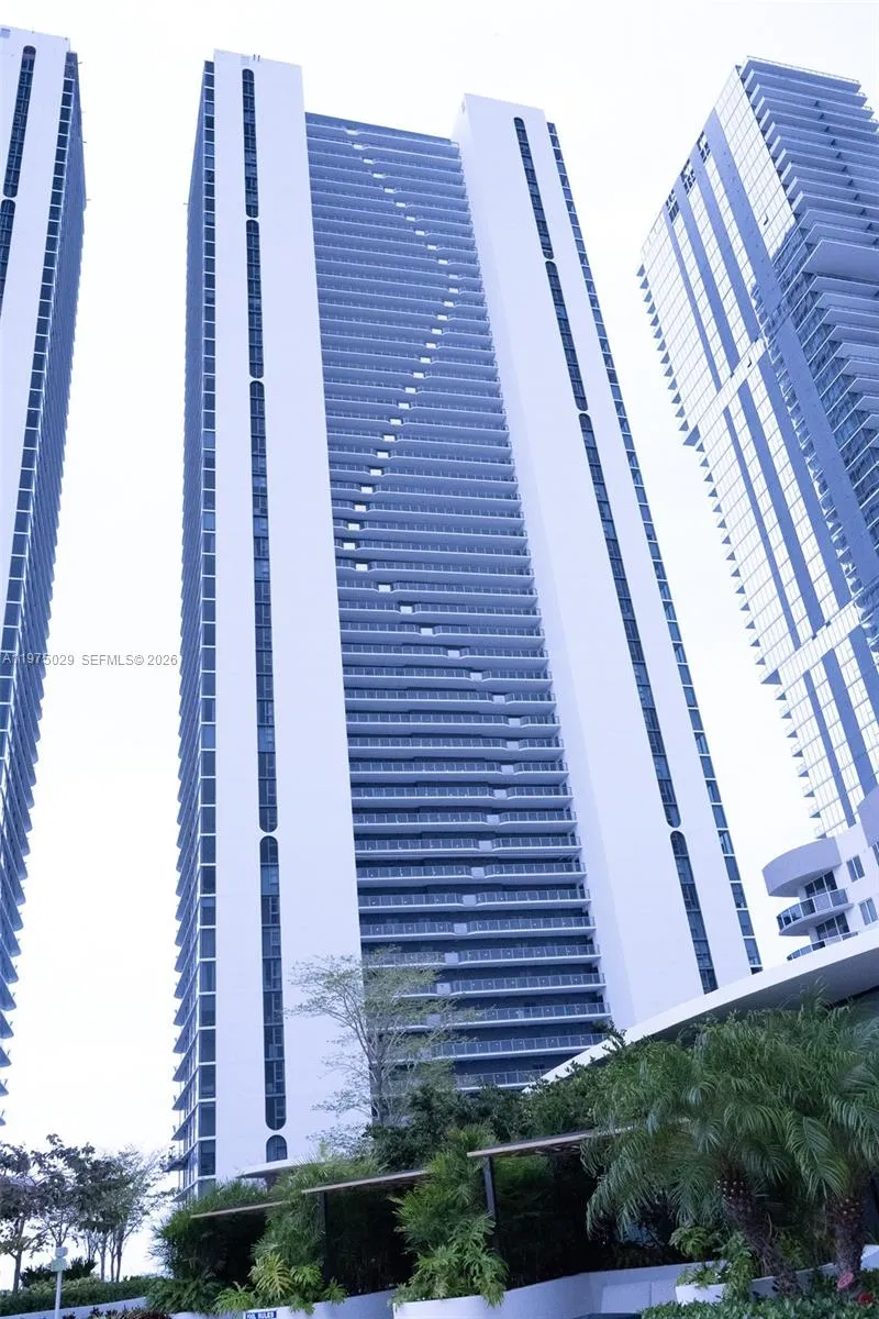 711 NE 23rd Ter # 1506, Miami FL 33137