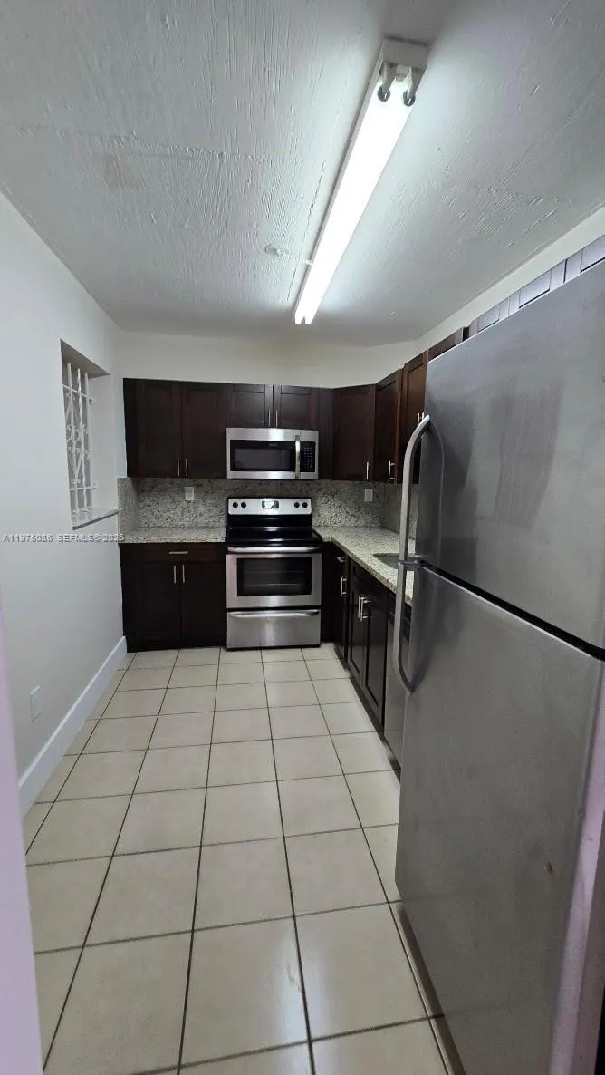 9120 Fontainebleau Blvd # 501, Miami FL 33172