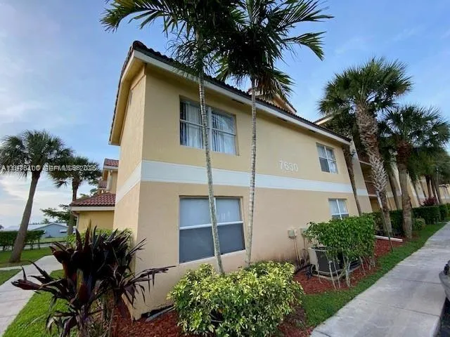 7630 Westwood Dr # 327, Tamarac FL 33321
