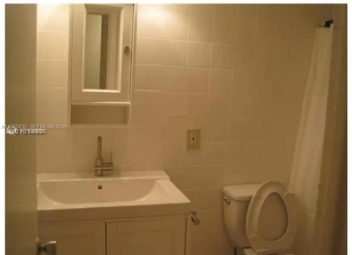 318 Majorca Ave # 204, Coral Gables FL 33134