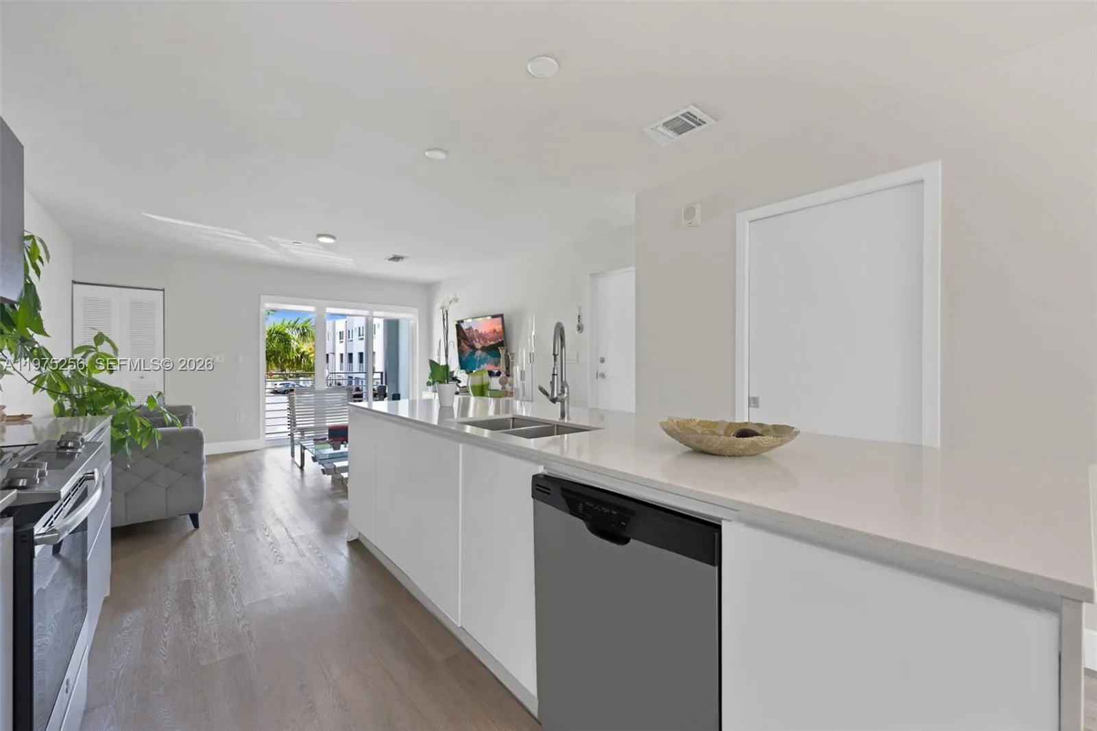 2535 NE 193rd St # 3209, Miami FL 33180
