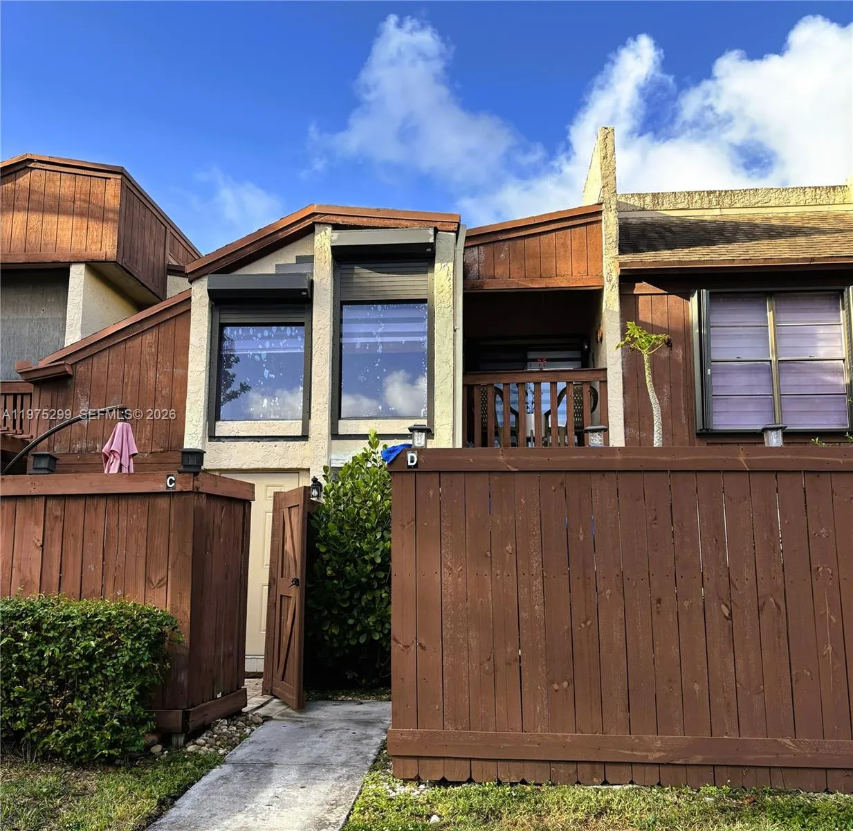 3 bedroom 2 bath for sale at 6937 SW 115th Pl # C37, Miami FL 33173