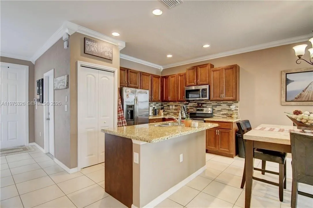 1071 NW 33rd Ct, Pompano Beach FL 33064