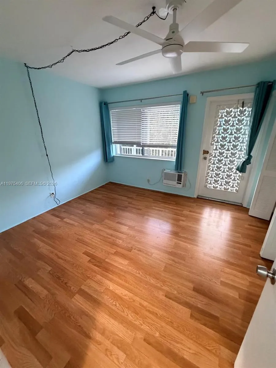 450 Layne Blvd # 17, Hallandale Beach FL 33009