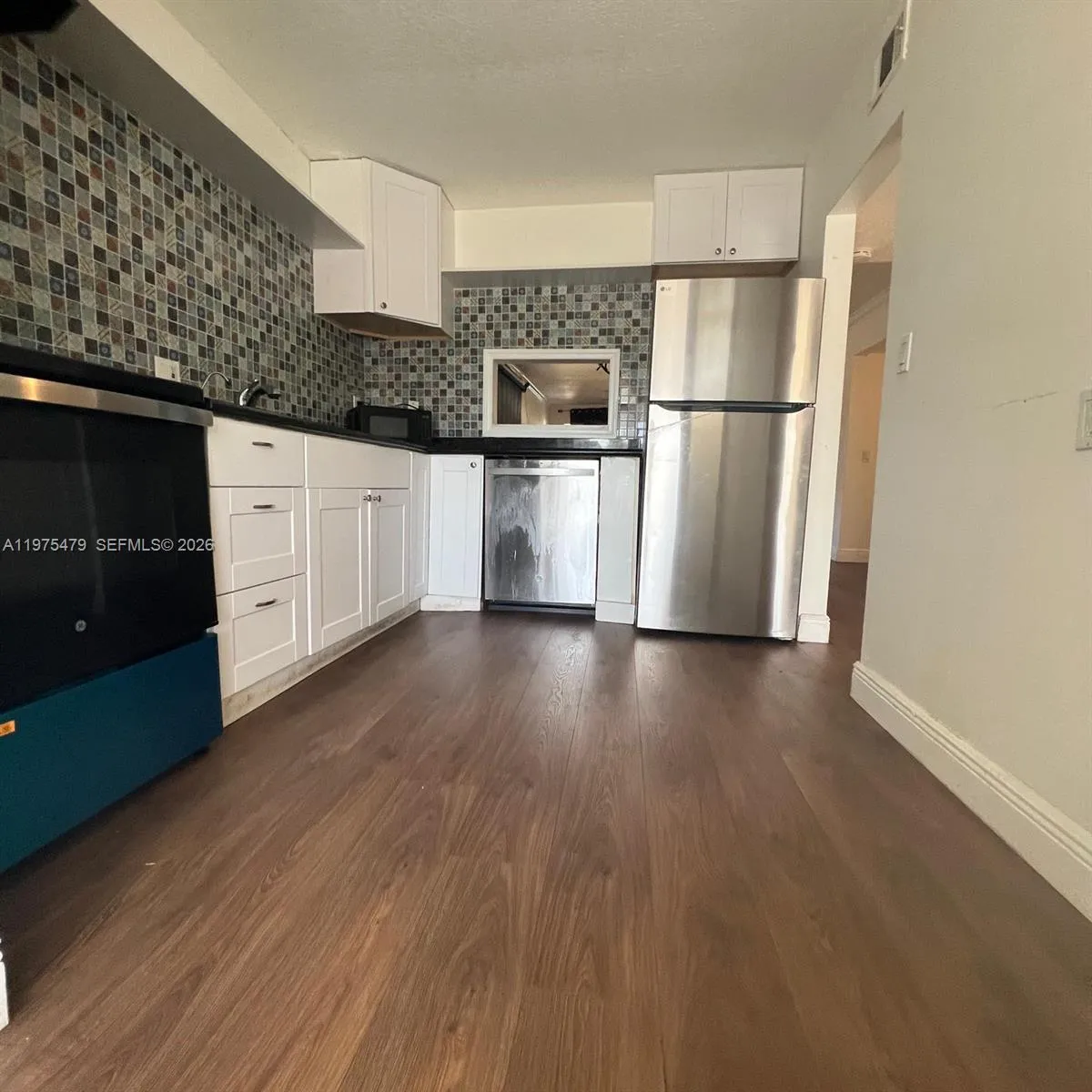 109 SW 1st Ave, Hallandale Beach FL 33009