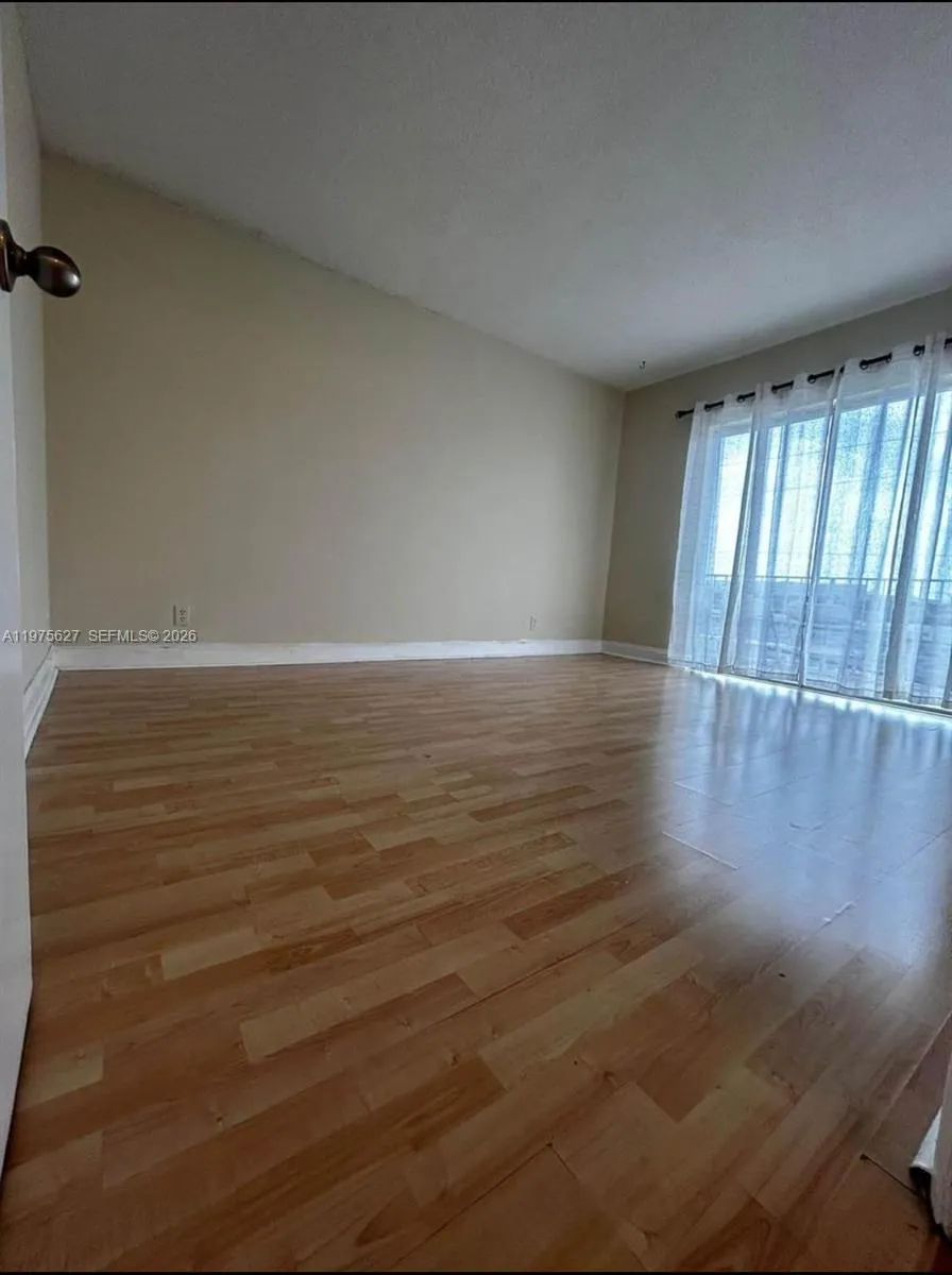 1100 NE 1st Ct # 312, Hallandale Beach FL 33009