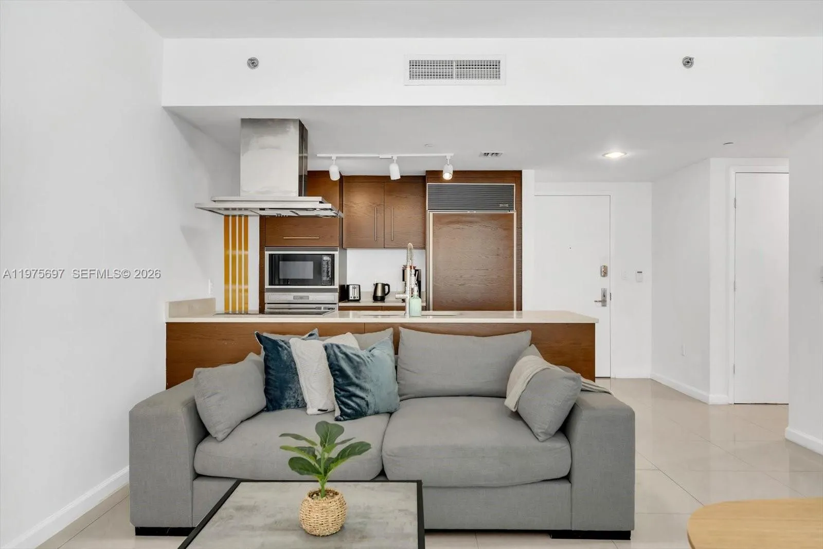 485 Brickell Ave # 1807, Miami FL 33131