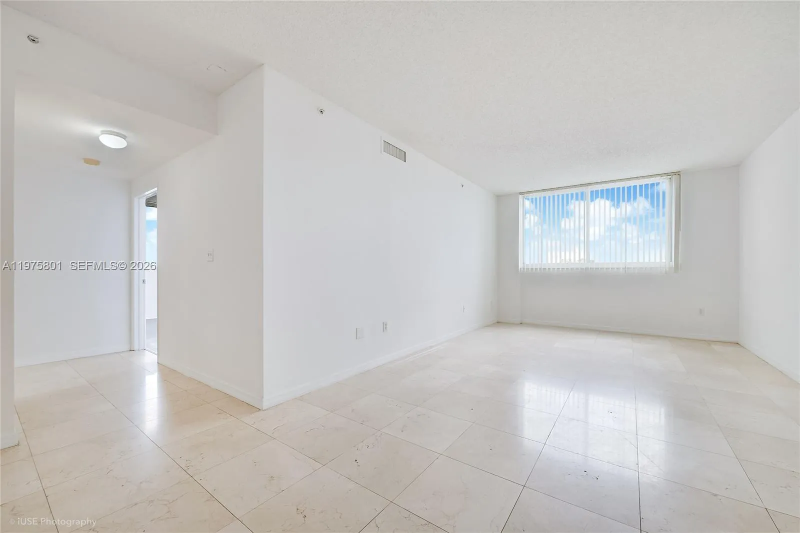 5099 NW 7th St # 01, Miami FL 33126