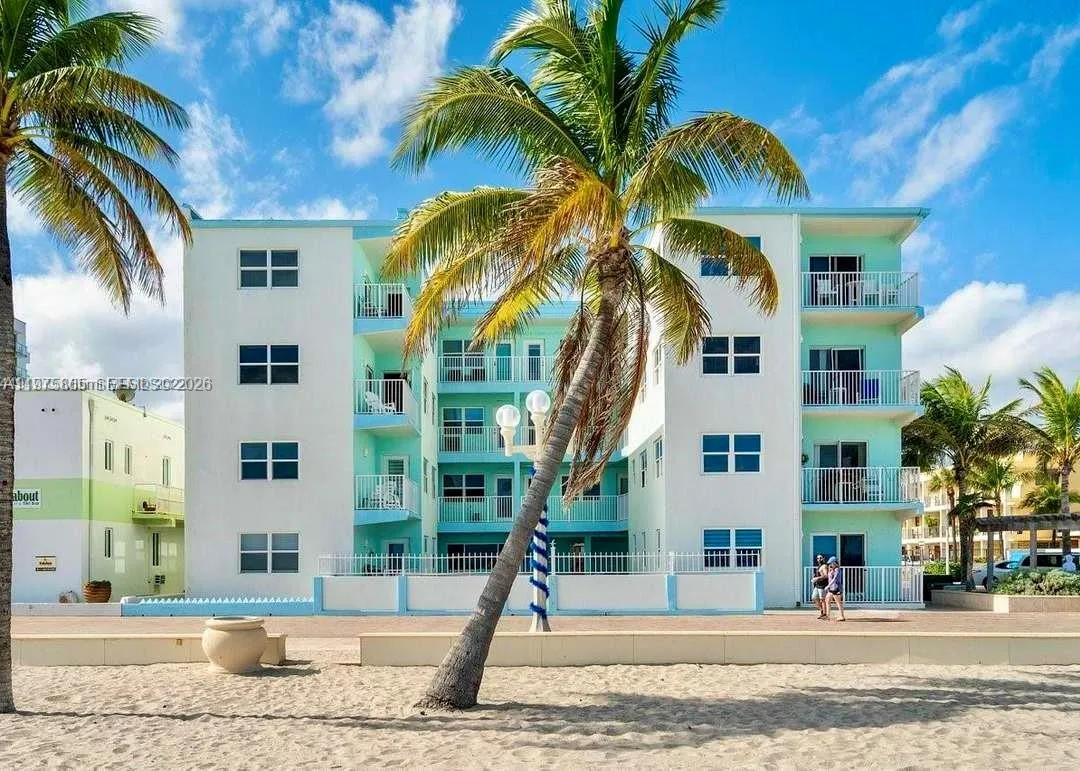 2600 N Surf Rd # 403, Hollywood FL 33019