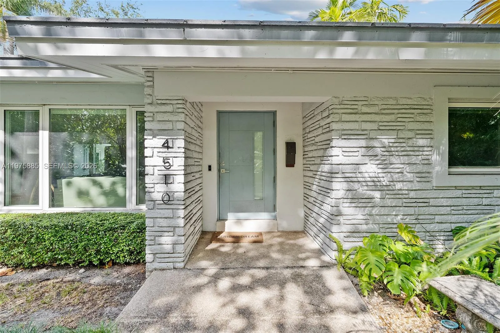 3 bedroom 2 bath for sale at 4510 Ingraham Hwy, Coral Gables FL 33133