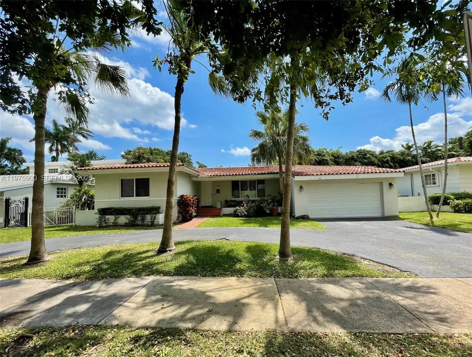 3 bedroom 2 bath for rent at 1420 Baracoa Ave, Coral Gables FL 33146