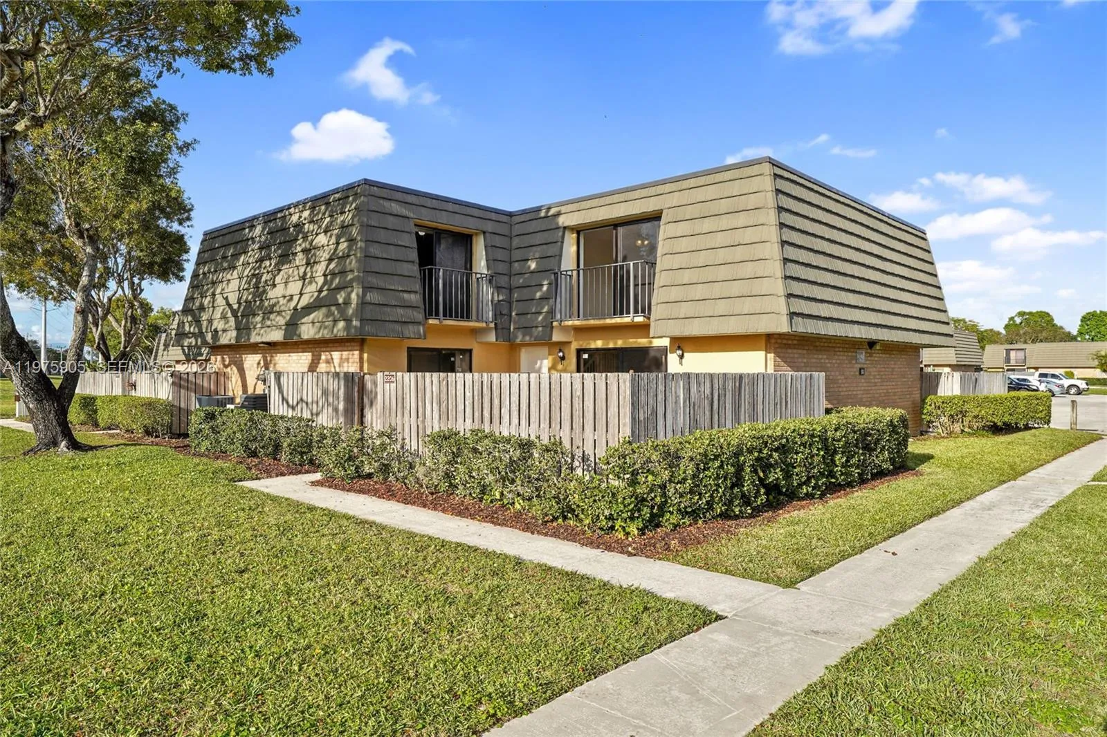 2 bedroom 2 bath for sale at 2206 22nd Way, West Palm Beach FL 33407