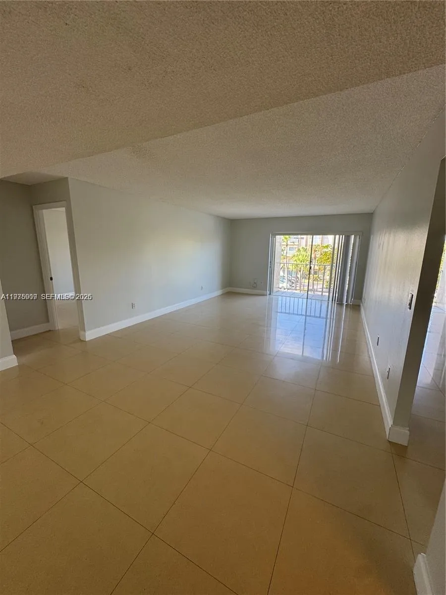 7745 SW 86th St # 315, Miami FL 33143
