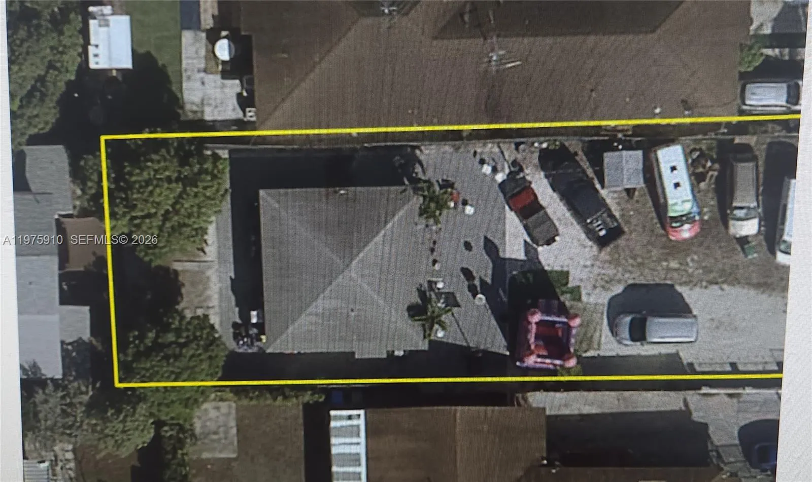 3 bedroom 2 bath for sale at 150 NW 17th Ct, Miami FL 33125