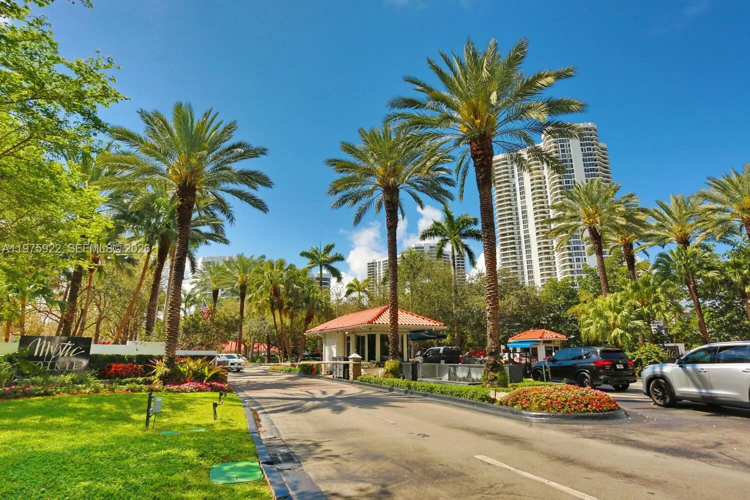3530 Mystic Pointe Dr # 2807, Aventura FL 33180