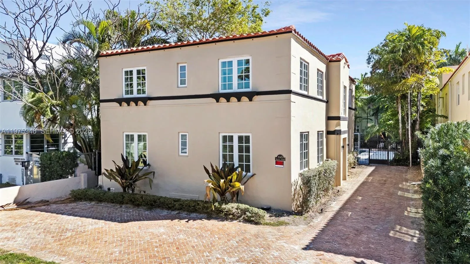 4 bedroom 4 bath for sale at 1545 Meridian Ave, Miami Beach FL 33139