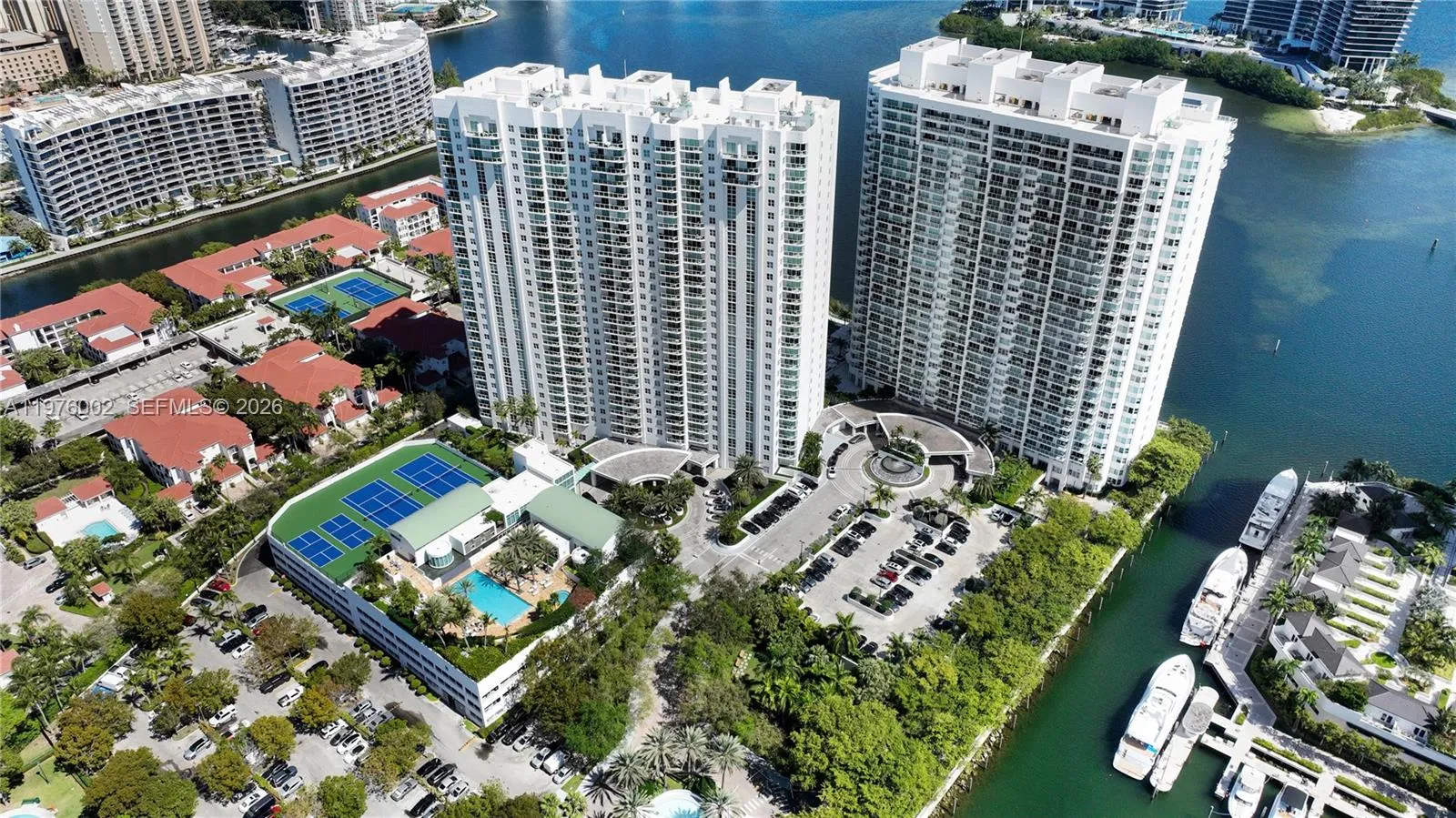 3 bedroom 3 bath for sale at 3201 NE 183rd St # 2906, Aventura FL 33160