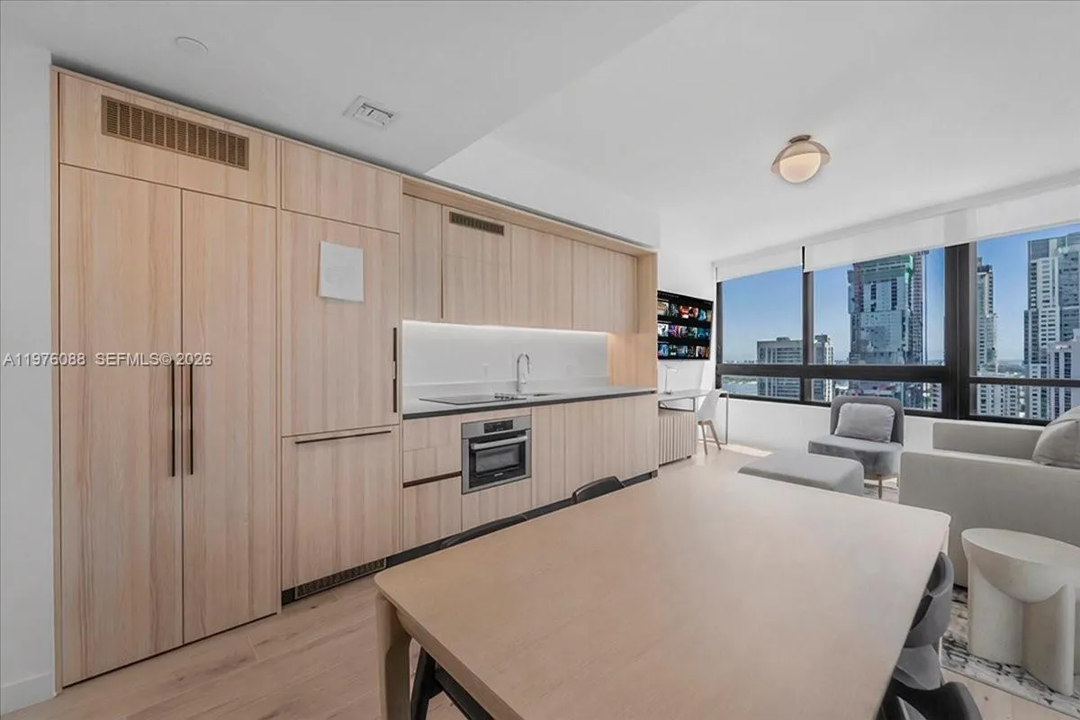 225 N Miami # 3009, Miami FL 33128