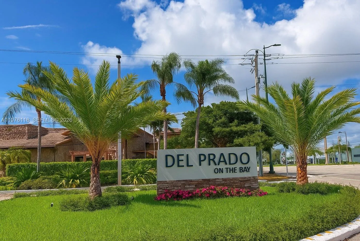2 bedroom 2 bath for sale at 18011 Biscayne Blvd # 805, Aventura FL 33160