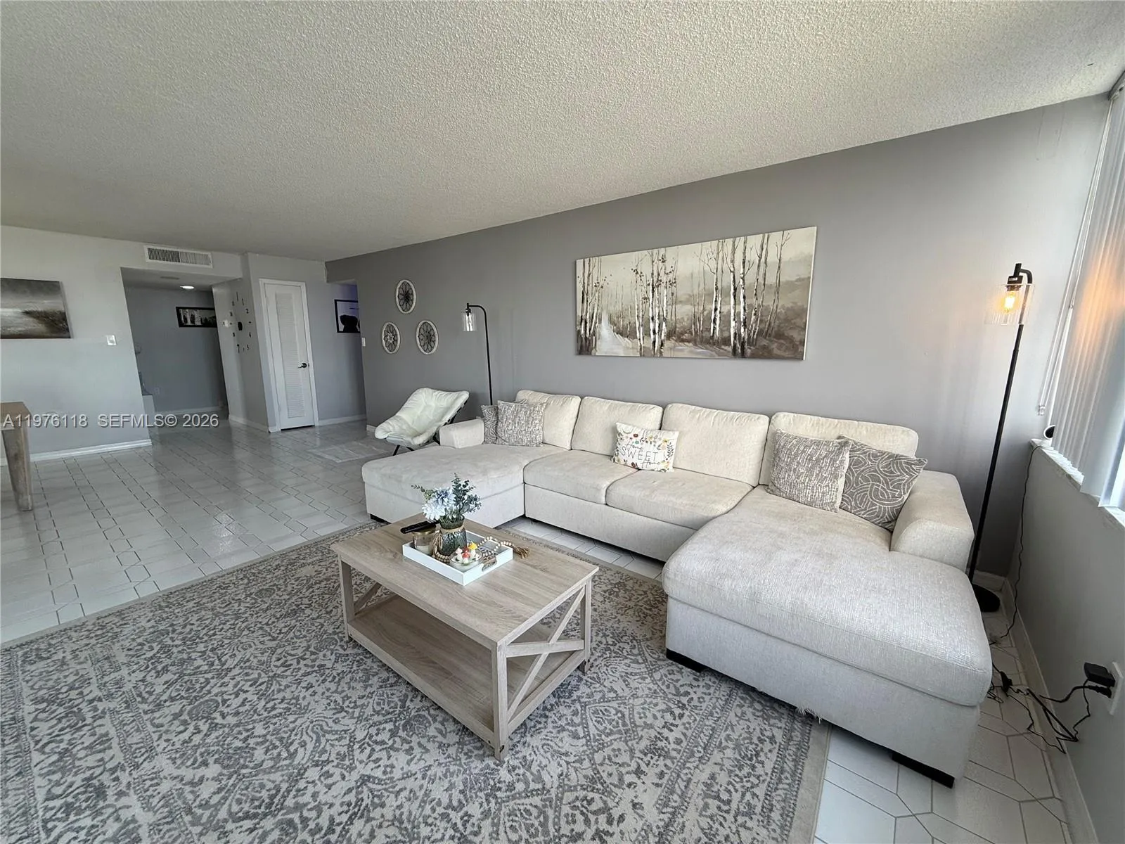18011 Biscayne Blvd # 805, Aventura FL 33160