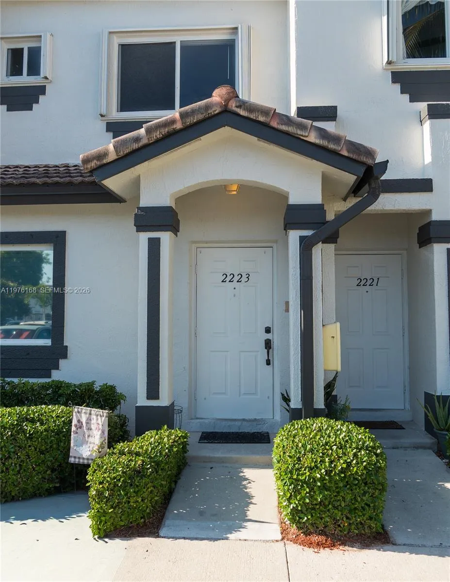 2 bedroom 2 bath for sale at 2223 SE 23rd Ter # 2223, Homestead FL 33035
