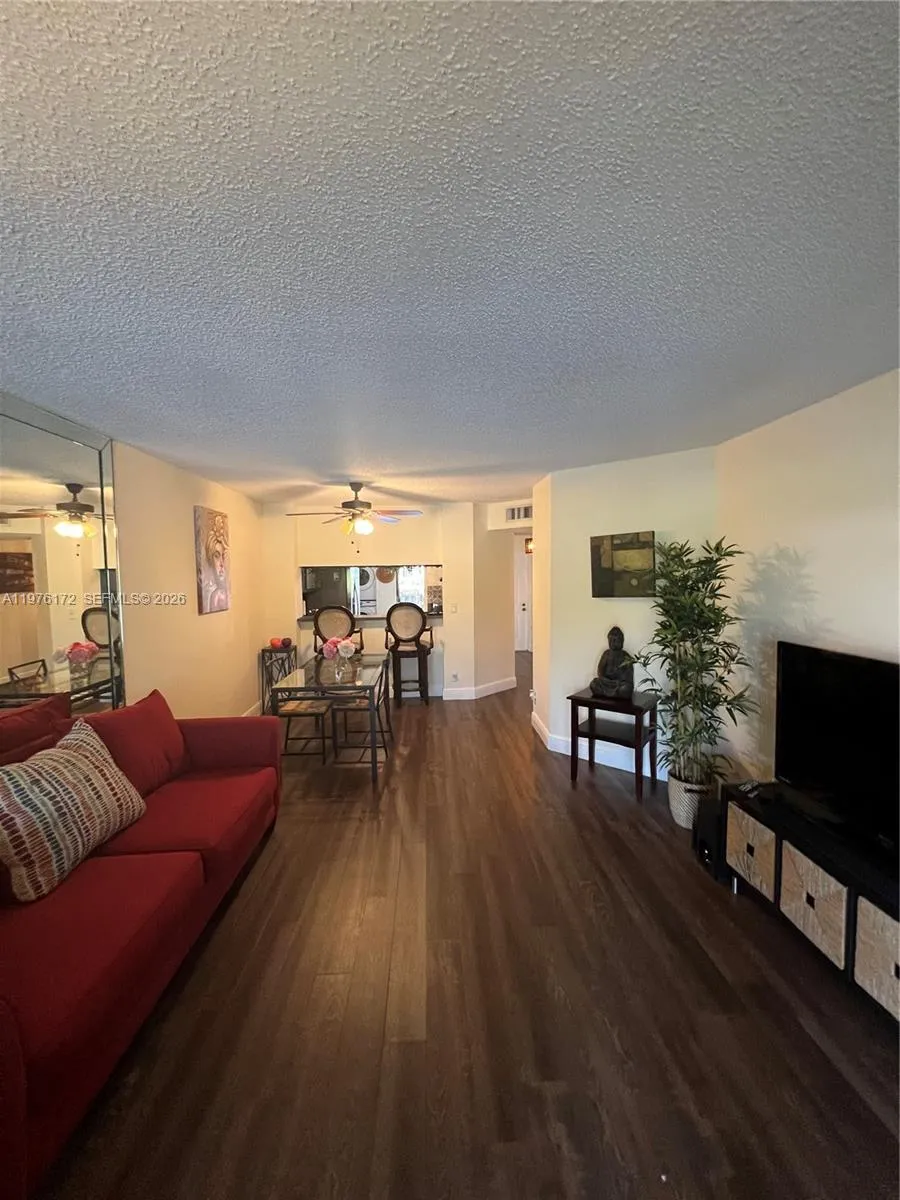 5533 Courtyard Dr # 5533, Margate FL 33063
