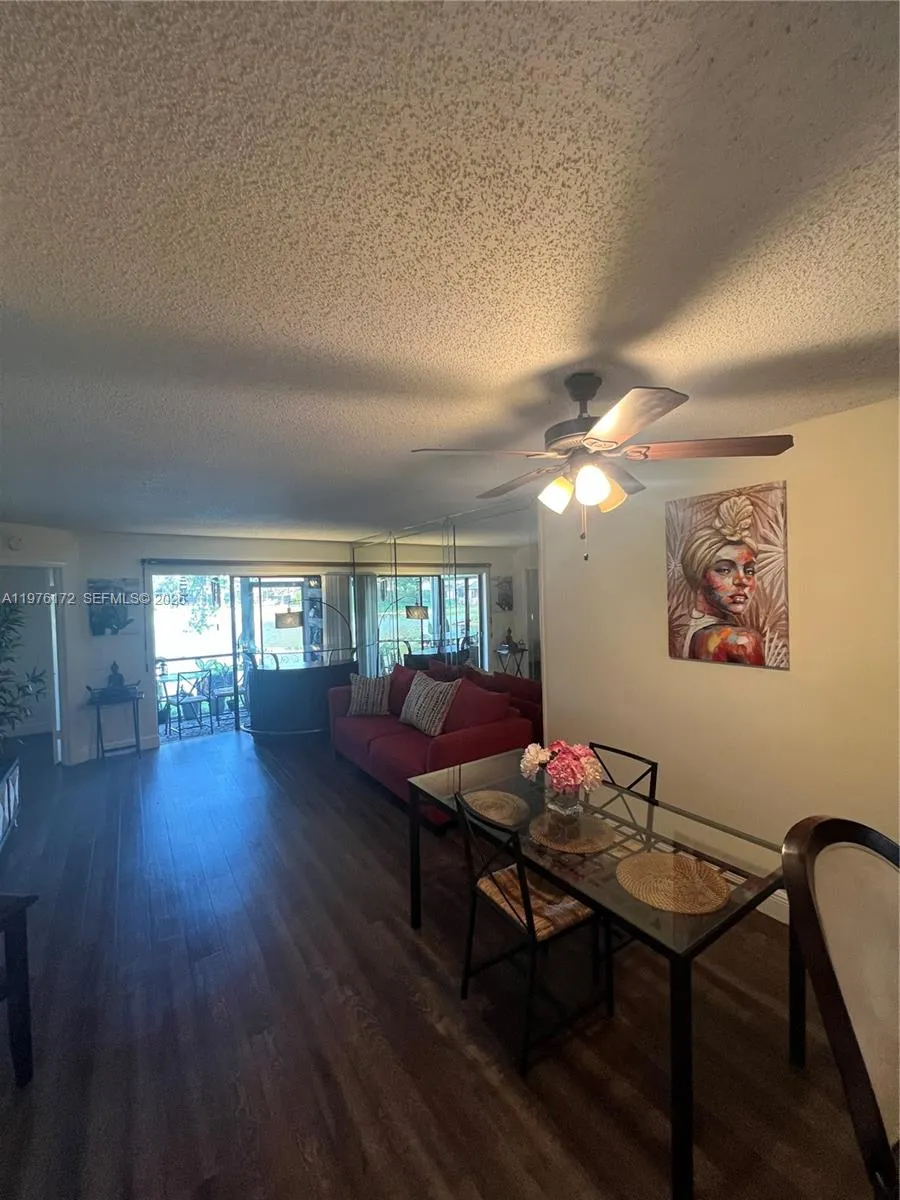 5533 Courtyard Dr # 5533, Margate FL 33063