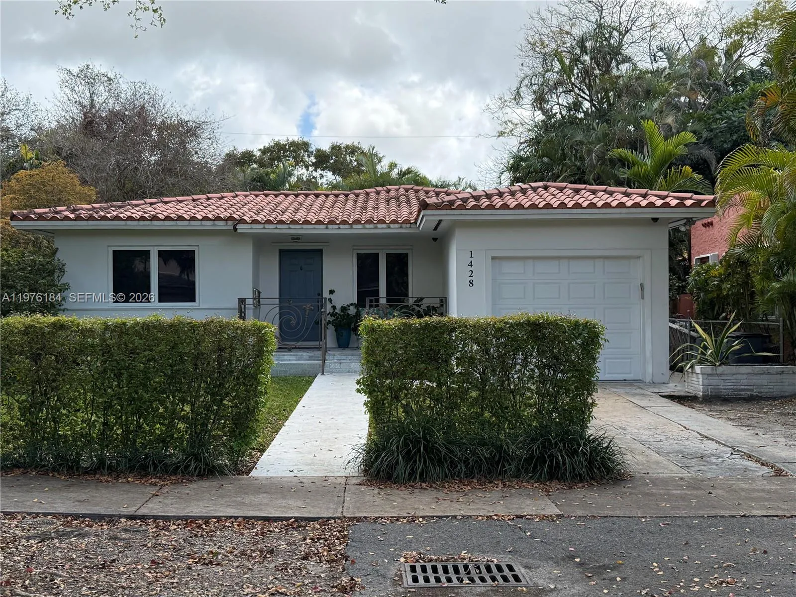 2 bedroom 2 bath for rent at 1428 Ortega Ave, Coral Gables FL 33134