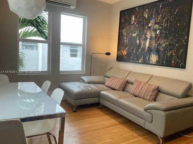 126 Mendoza Ave # 11, Coral Gables FL 33134