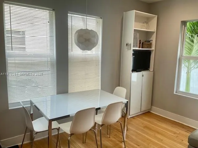 126 Mendoza Ave # 11, Coral Gables FL 33134